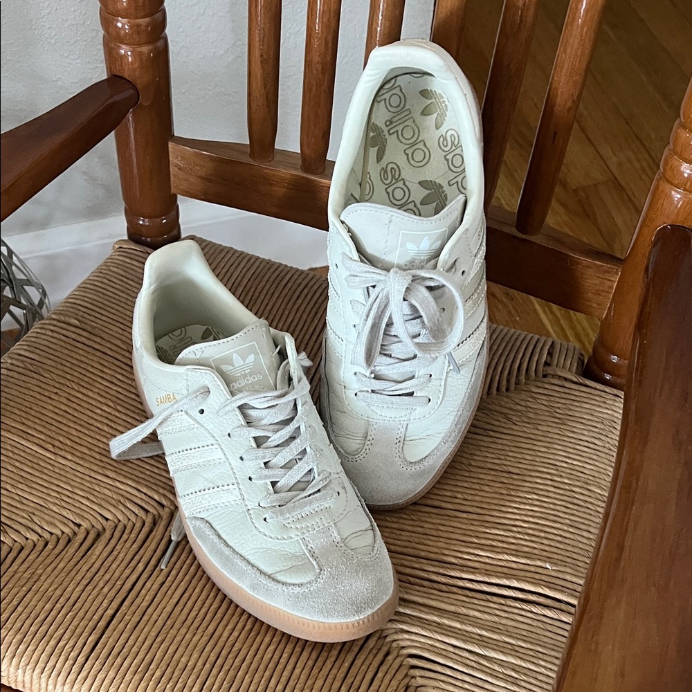 Adidas Samba Shoes in Cream and White